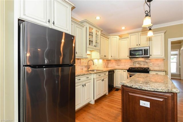 2700 Red Gate Court, Jamestown, NC 27282