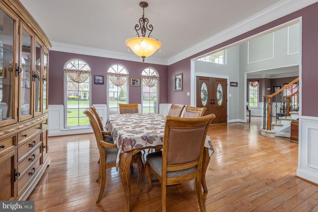 18 MORNING GLORY CIR, Mullica Hill, NJ 08062