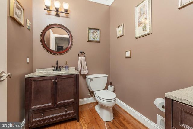 18 MORNING GLORY CIR, Mullica Hill, NJ 08062