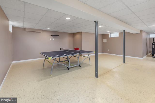 18 MORNING GLORY CIR, Mullica Hill, NJ 08062
