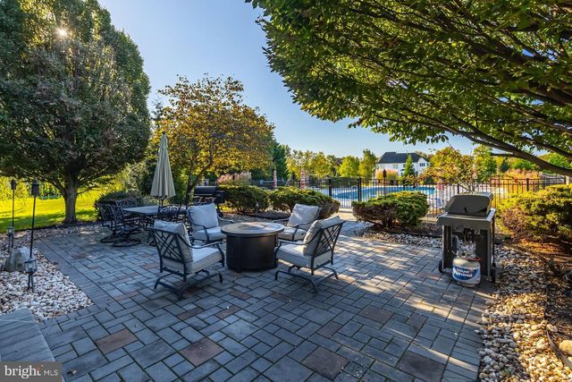 18 MORNING GLORY CIR, Mullica Hill, NJ 08062
