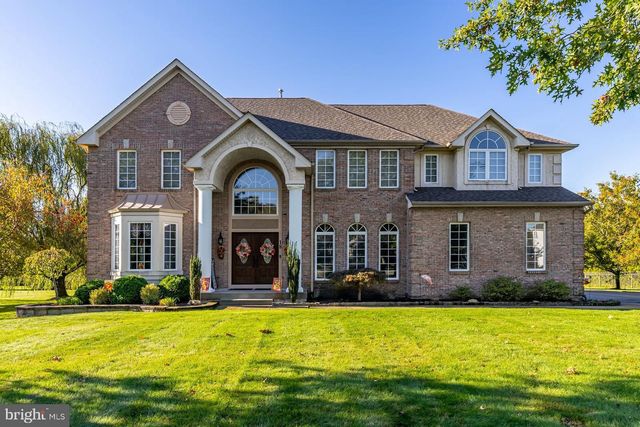 18 MORNING GLORY CIR, Mullica Hill, NJ 08062
