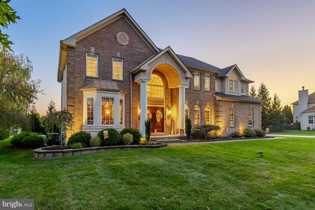 18 MORNING GLORY CIR, Mullica Hill, NJ 08062