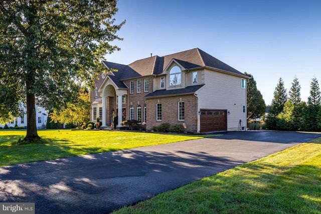 18 MORNING GLORY CIR, Mullica Hill, NJ 08062