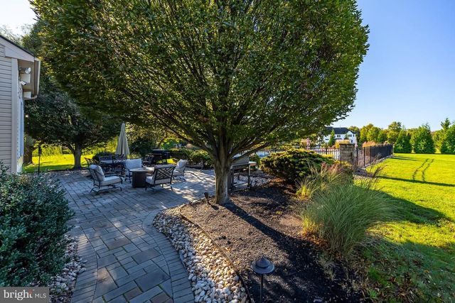 18 MORNING GLORY CIR, Mullica Hill, NJ 08062