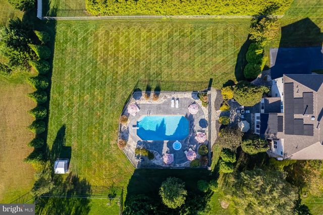 18 MORNING GLORY CIR, Mullica Hill, NJ 08062