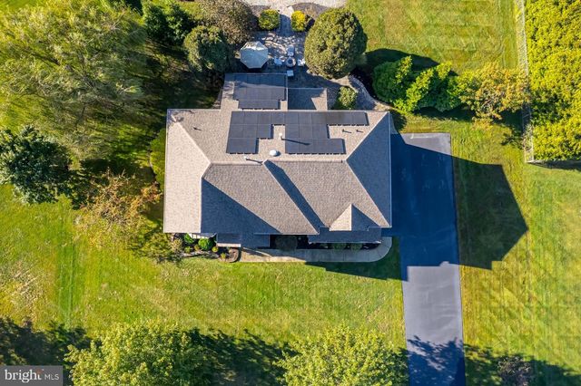 18 MORNING GLORY CIR, Mullica Hill, NJ 08062