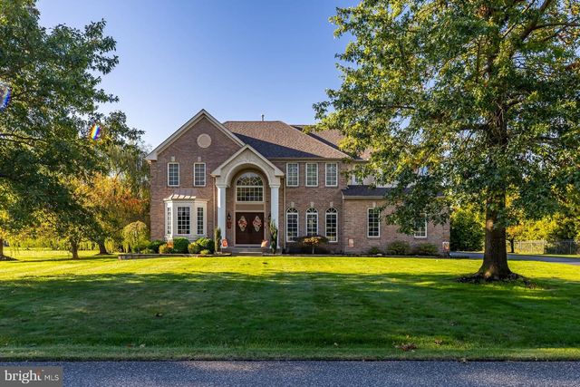 18 MORNING GLORY CIR, Mullica Hill, NJ 08062