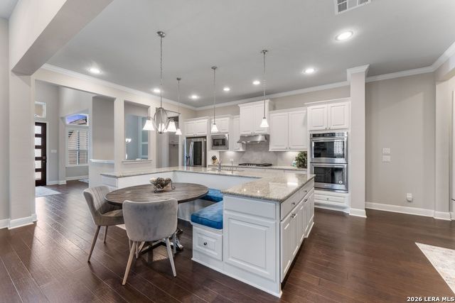24030 La Tapiceria, San Antonio, TX 78261