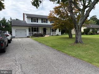 629 SHERIDAN AVE, Vineland, NJ 08361