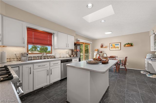 14122 Ashley Lane, North Royalton, OH 44133