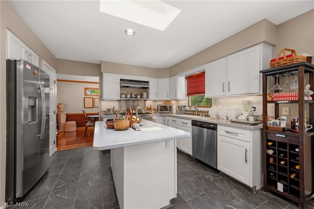 14122 Ashley Lane, North Royalton, OH 44133