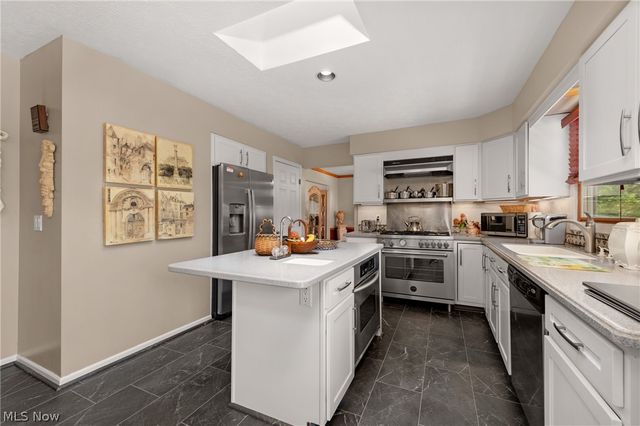 14122 Ashley Lane, North Royalton, OH 44133