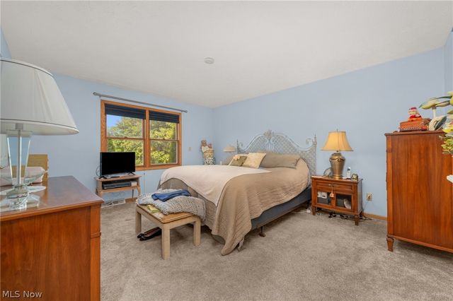 14122 Ashley Lane, North Royalton, OH 44133