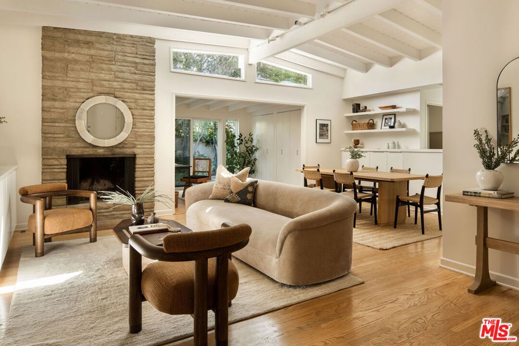 6006 Babbitt Avenue, Encino, CA 91316