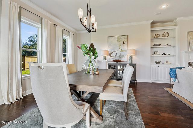 105 High Point Way, Youngsville, LA 70592