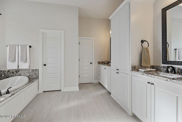 105 High Point Way, Youngsville, LA 70592