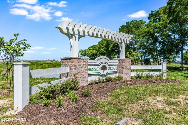 105 High Point Way, Youngsville, LA 70592