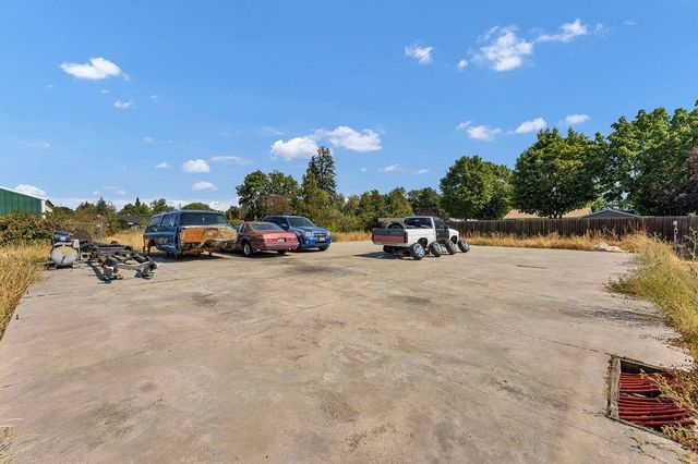 8809 E Cataldo Ave, Spokane Valley, WA 99212