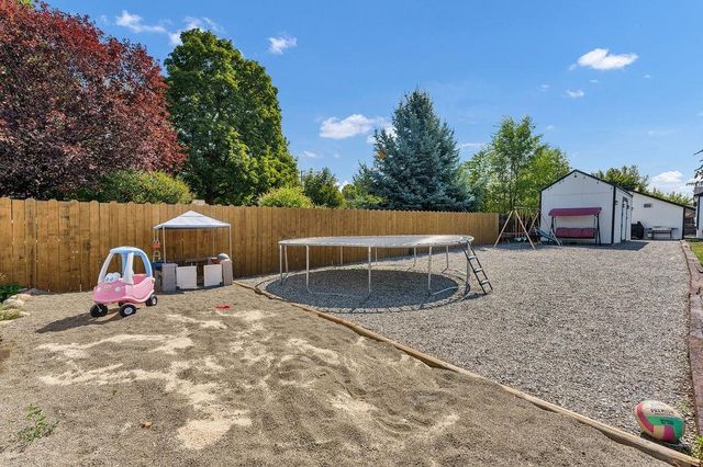 8809 E Cataldo Ave, Spokane Valley, WA 99212