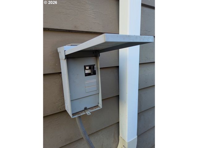 76501 PORTAL Dr, Oakridge, OR 97463