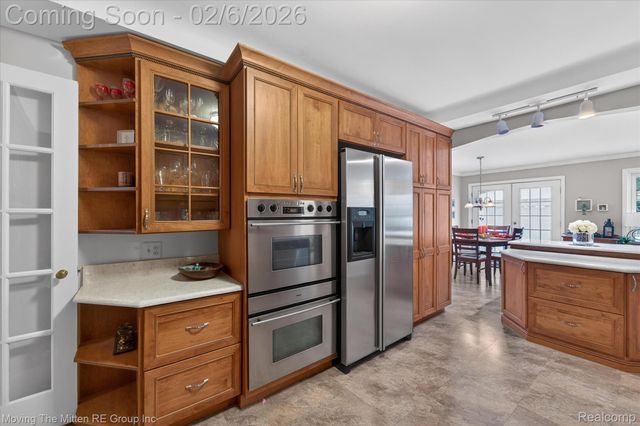 351 Ridgemont Road, Grosse Pointe Farms, MI 48236