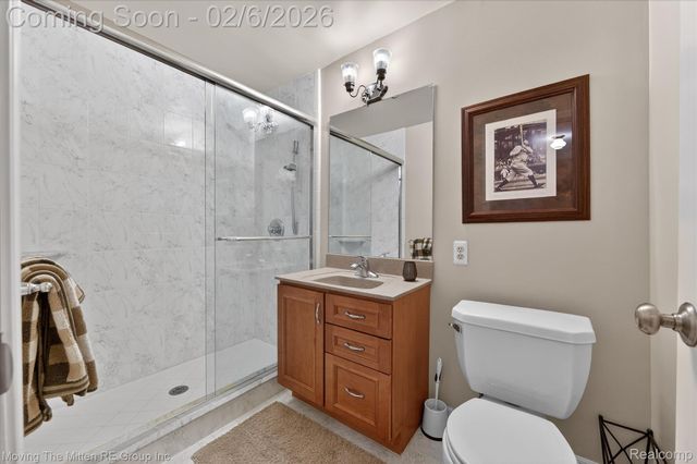 351 Ridgemont Road, Grosse Pointe Farms, MI 48236