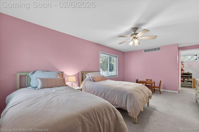 351 Ridgemont Road, Grosse Pointe Farms, MI 48236