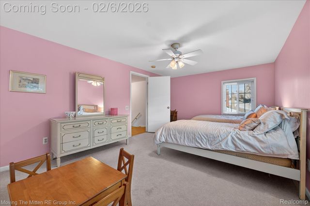 351 Ridgemont Road, Grosse Pointe Farms, MI 48236