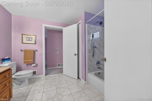 351 Ridgemont Road, Grosse Pointe Farms, MI 48236