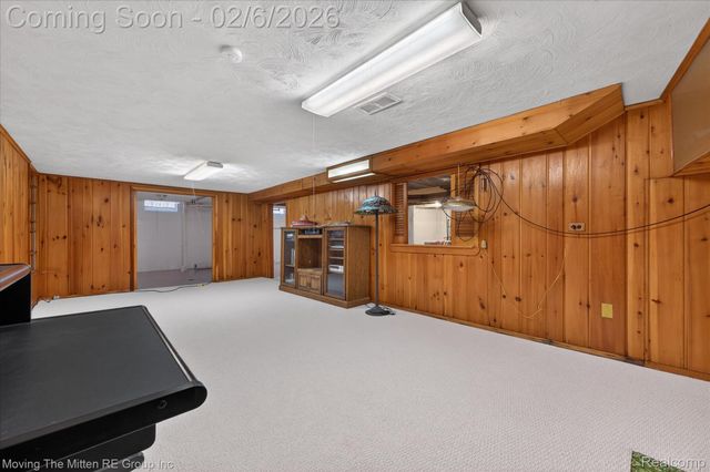 351 Ridgemont Road, Grosse Pointe Farms, MI 48236