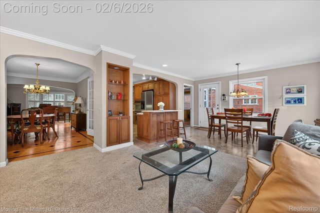 351 Ridgemont Road, Grosse Pointe Farms, MI 48236