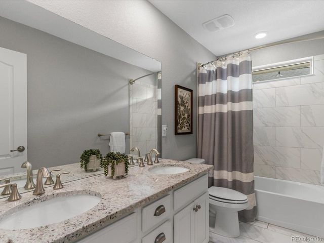 5223 Chester St, Denver, CO 80238