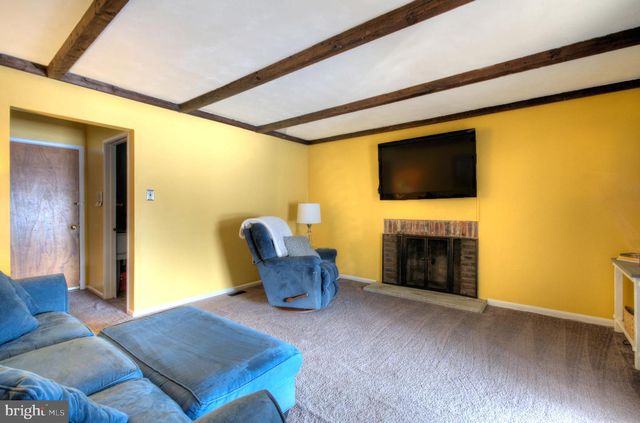 121 BOUND BROOK CT, Sewell, NJ 08080