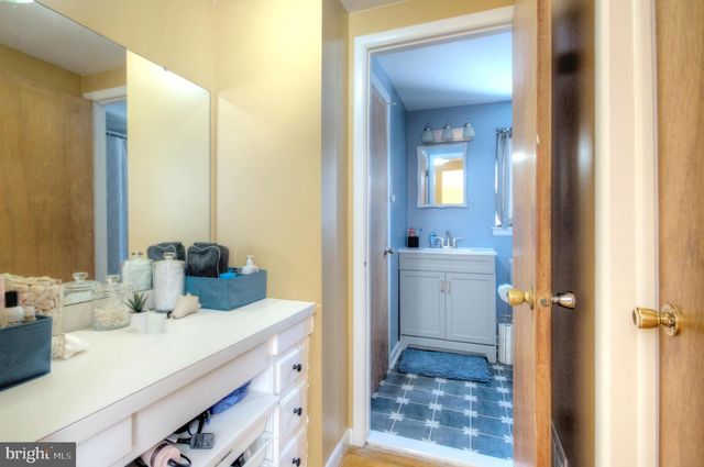 121 BOUND BROOK CT, Sewell, NJ 08080