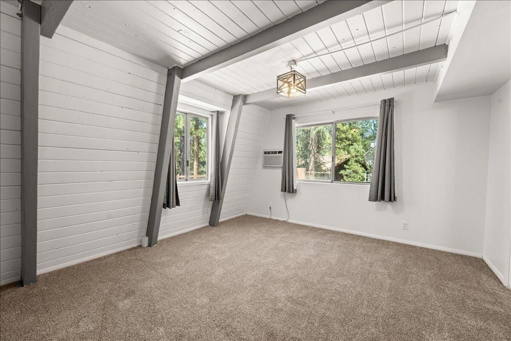 Image 12 of property listing at 498 Division Drive, Big Bear, CA 92314