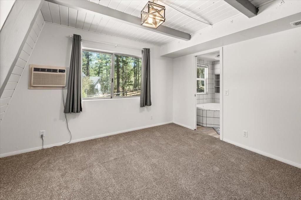Image 13 of property listing at 498 Division Drive, Big Bear, CA 92314