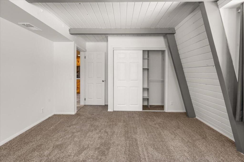 Image 14 of property listing at 498 Division Drive, Big Bear, CA 92314