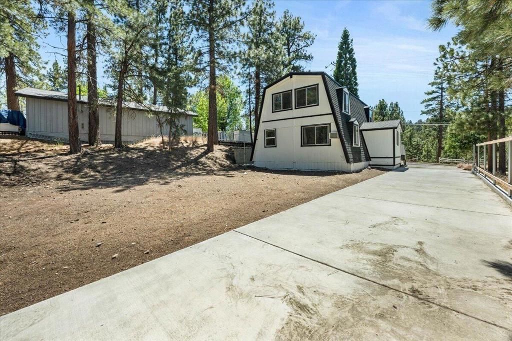 Image 27 of property listing at 498 Division Drive, Big Bear, CA 92314