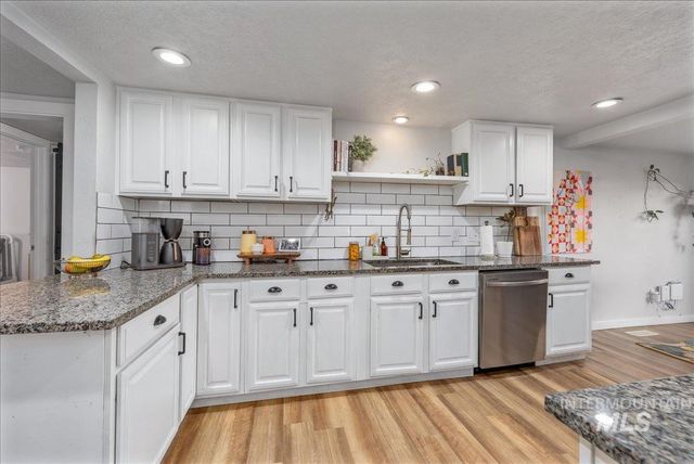 2116 S Pacific St, Boise, ID 83705