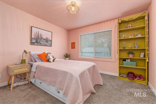 2116 S Pacific St, Boise, ID 83705