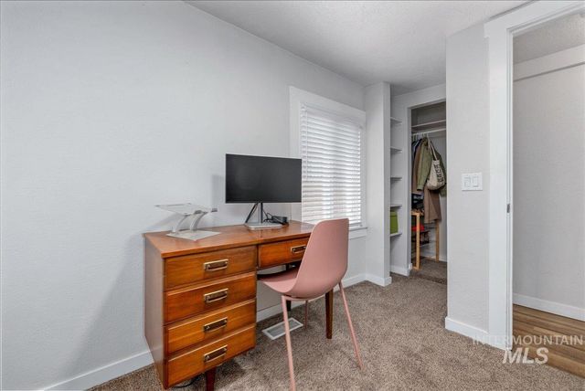 2116 S Pacific St, Boise, ID 83705