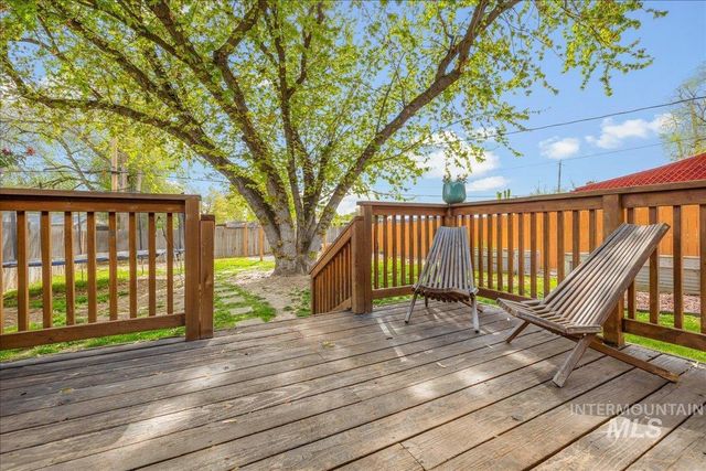 2116 S Pacific St, Boise, ID 83705