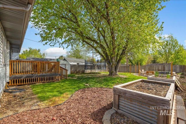 2116 S Pacific St, Boise, ID 83705