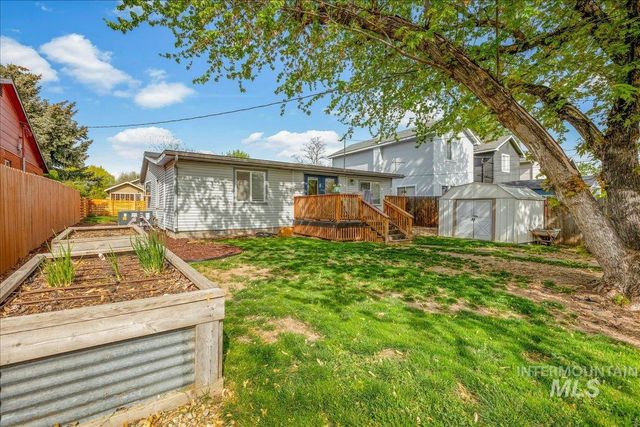 2116 S Pacific St, Boise, ID 83705