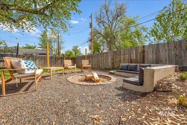 2116 S Pacific St, Boise, ID 83705