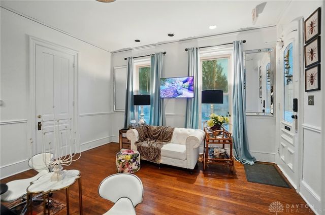20 W Monument Avenue, Dayton, OH 45402