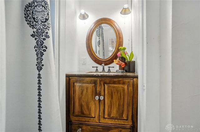 20 W Monument Avenue, Dayton, OH 45402