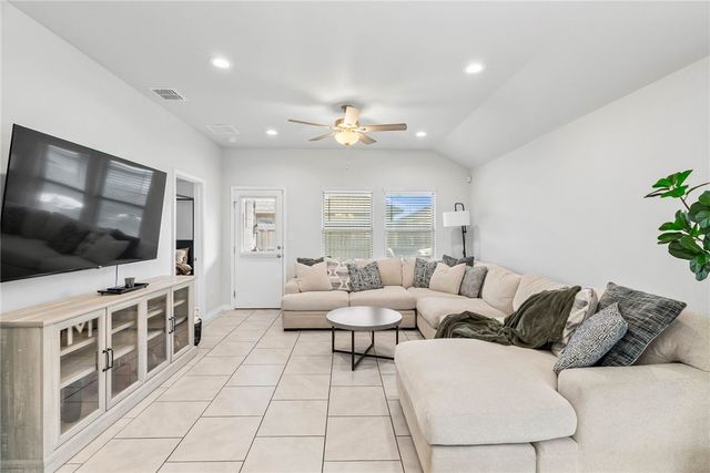 7629 Shadow Rider, Corpus Christi, TX 78414