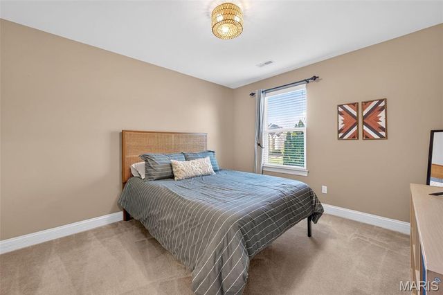 142 Tuscany Trace Drive, St Charles, MO 63303